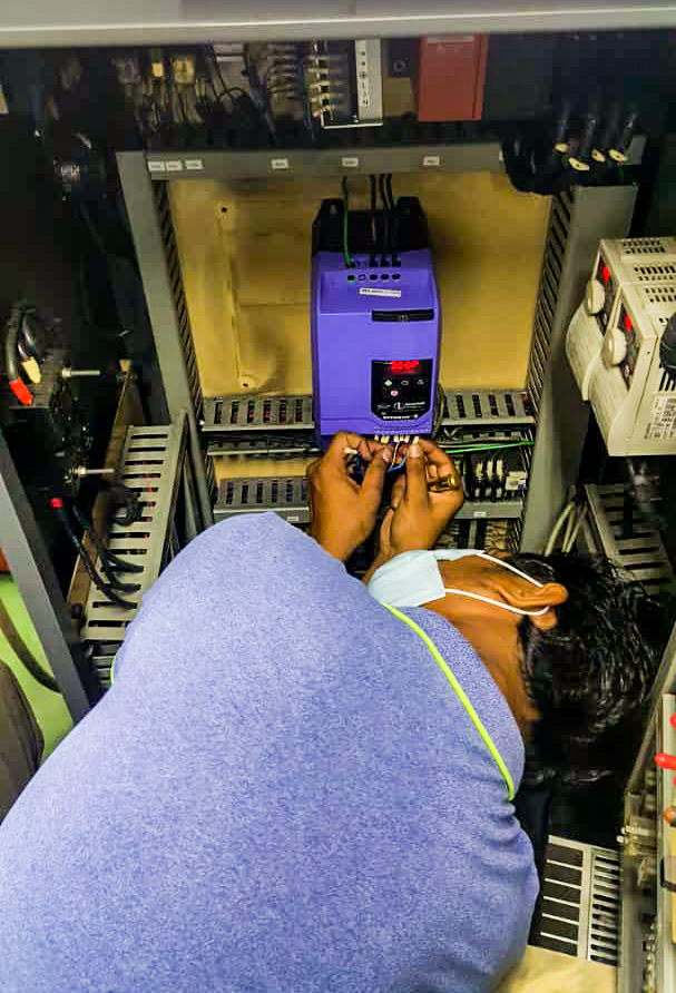 Label印刷公司使用E3变频器降低成本及减少停机时间